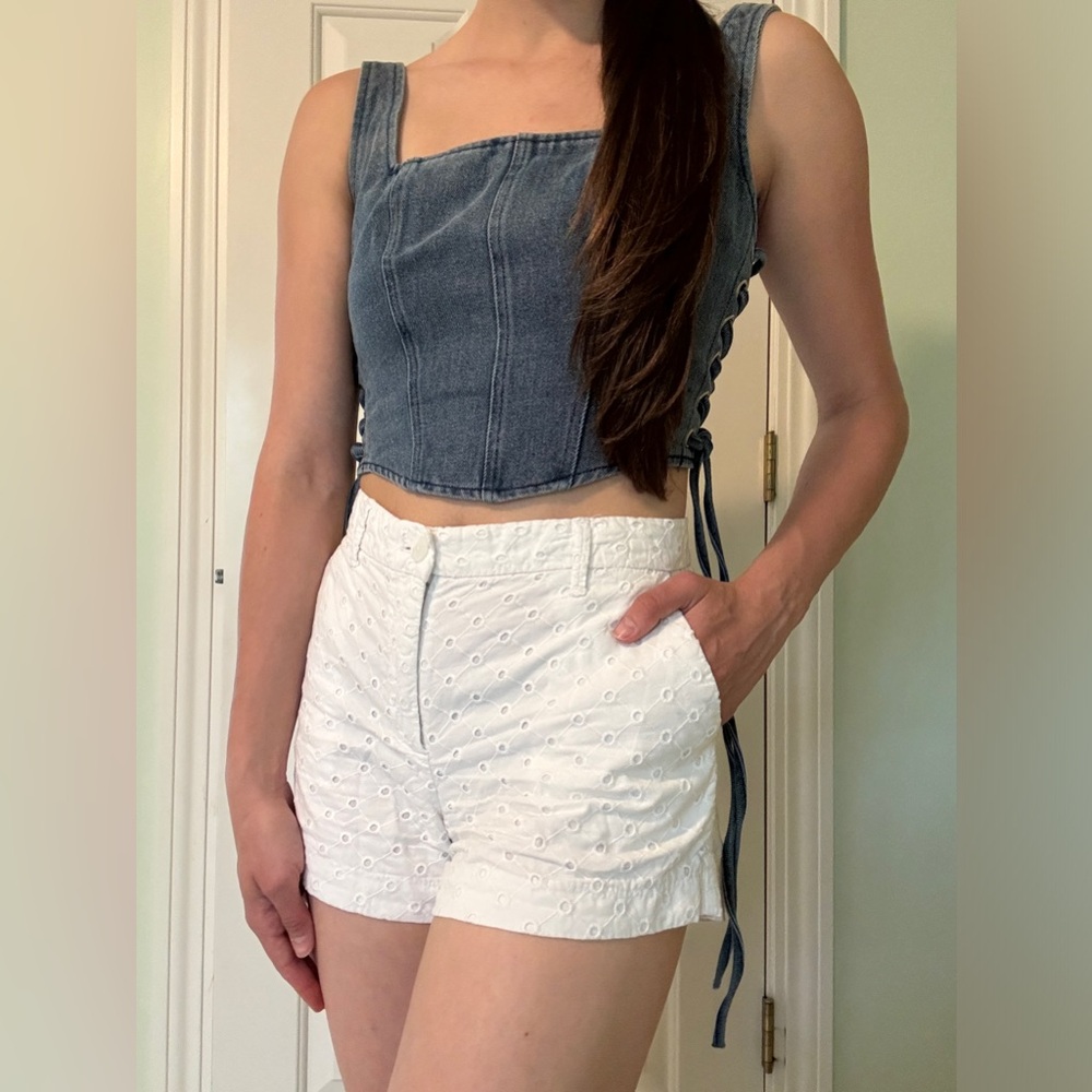 Gap White Eyelet Shorts